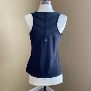 Gaiam Women's Black Yoga Top With Mesh Detail - Medium